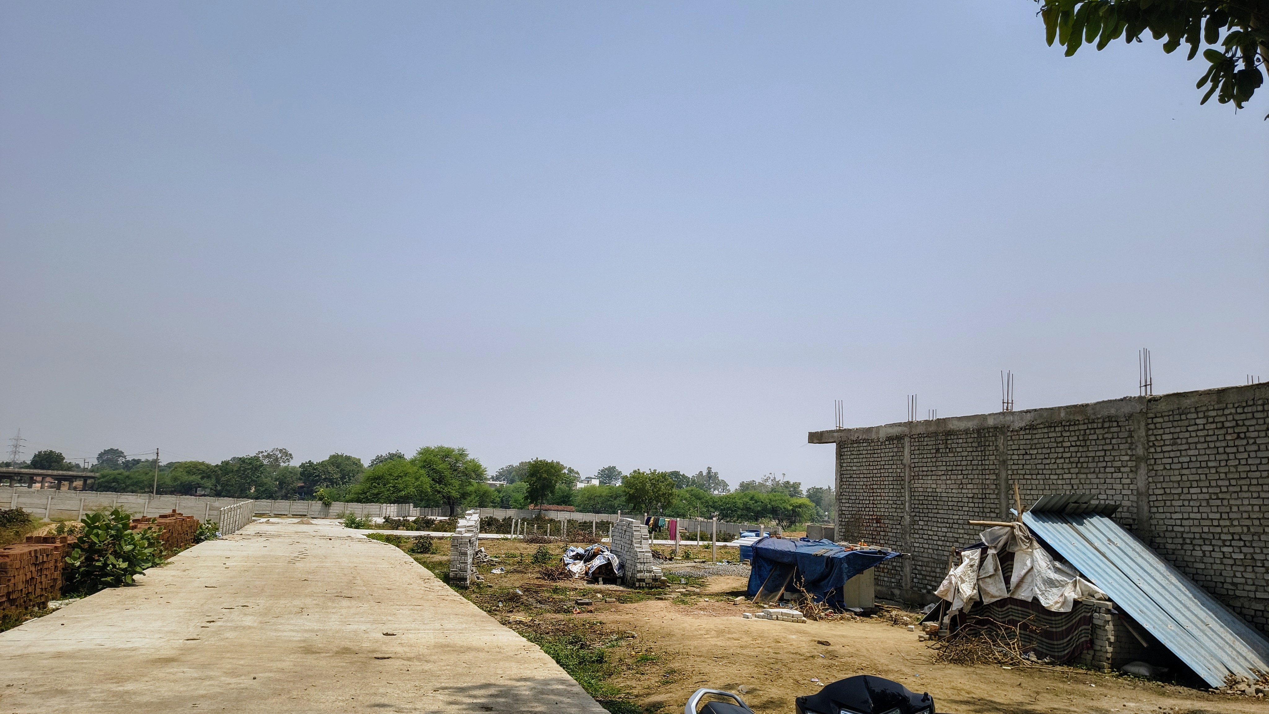 Plot For Sale in On Road Project 