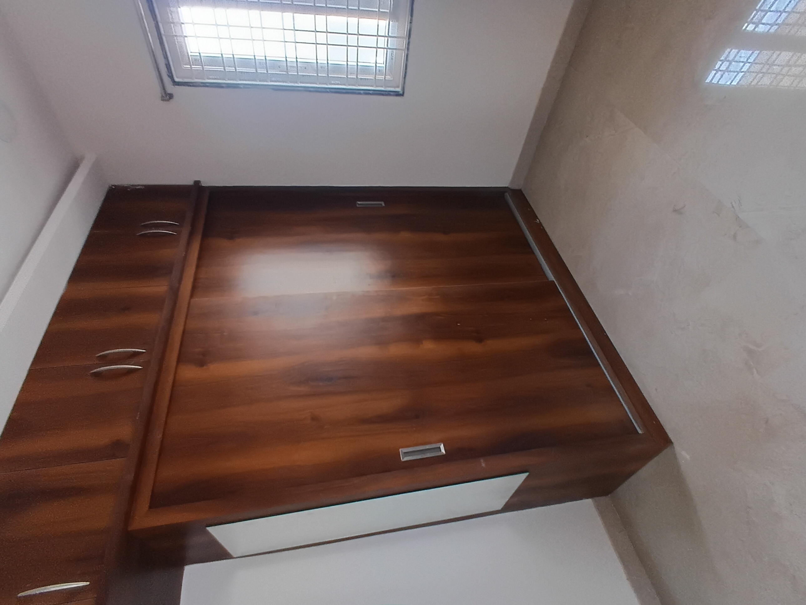 3 BHK + Servant Room Apartment For Rent in Narayana Apartments 