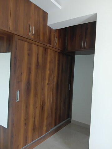 Furnished Amenities in 3 BHK Apartment at Manikonda – for Rent