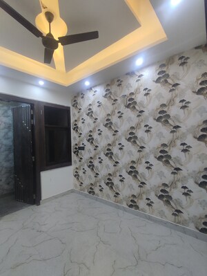 Bedroom in 3 BHK Builder Floor at Sector 73 – for Sale