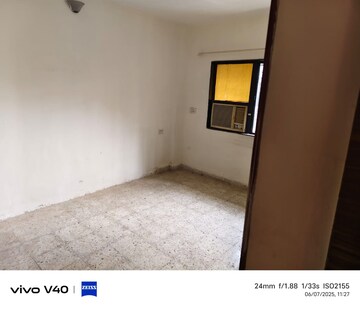 Room in 2 BHK Apartment at Flower Valley Complex, Khopat – for Rent