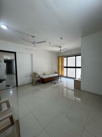 2 BHK Apartment For Rent in Flower Valley Complex, Khopat