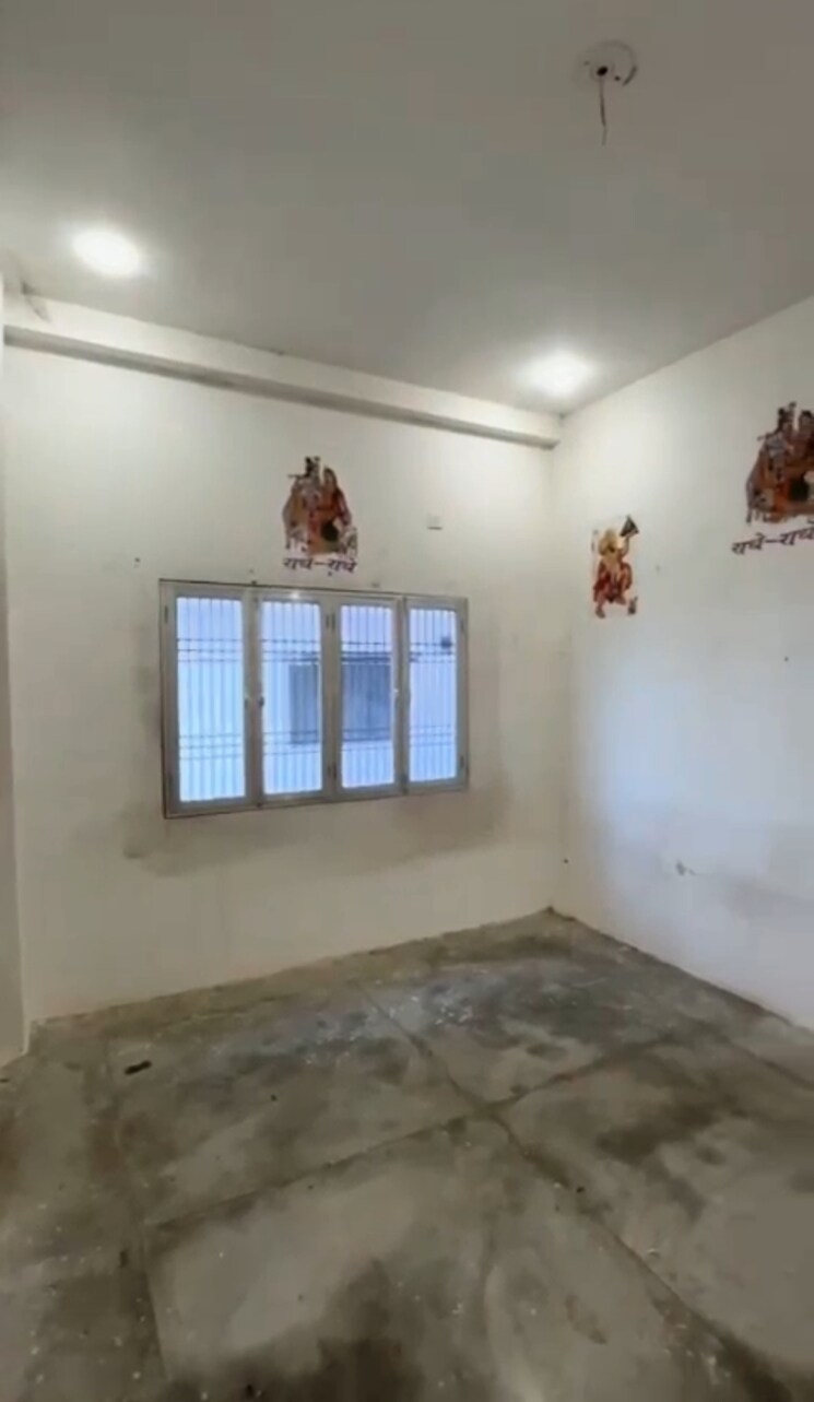 Room, janari 2 Bedroom 1200 Sq.Ft. Apartment In Janari Ballia 8784845