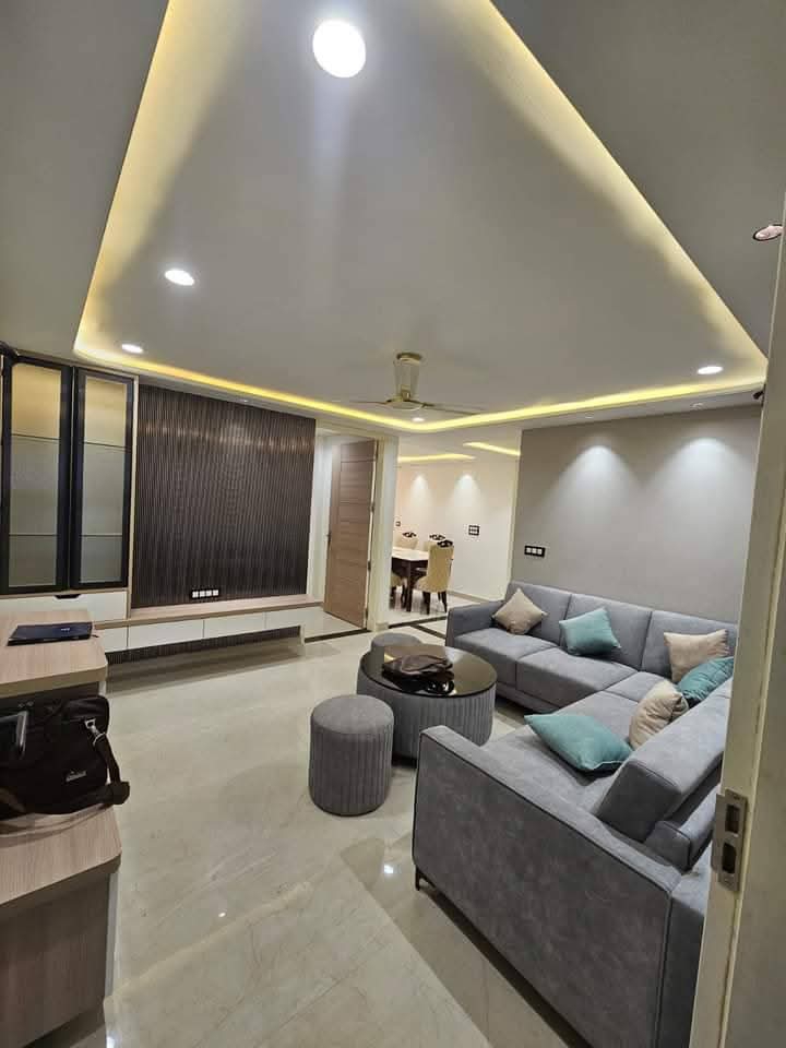 3 BHK Builder Floor For Rent in Saket