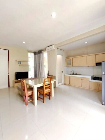 Living Room in 2 BHK Builder Floor at Sector 35 – for Sale
