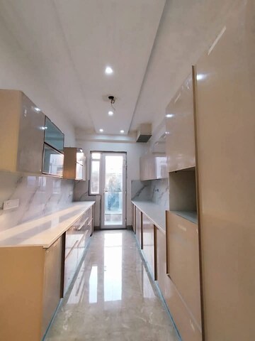 Master Bedroom in 4 BHK Builder Floor at Saket – for Rent