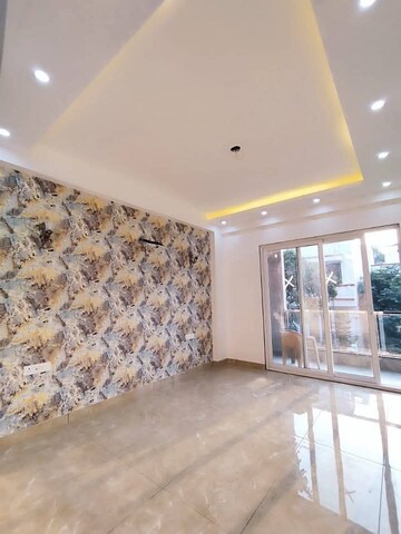 Room in 4 BHK Builder Floor at Saket – for Rent