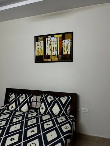 Bedroom in 3 BHK Builder Floor at Sahastradhara Road – for Rent