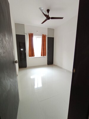 Room in 1 BHK Apartment at Mihir Amara, Wakad – for Sale