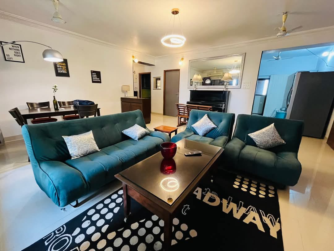 2 BHK + Extra Room Apartment For Rent in Gurukrupa Marina Enclave