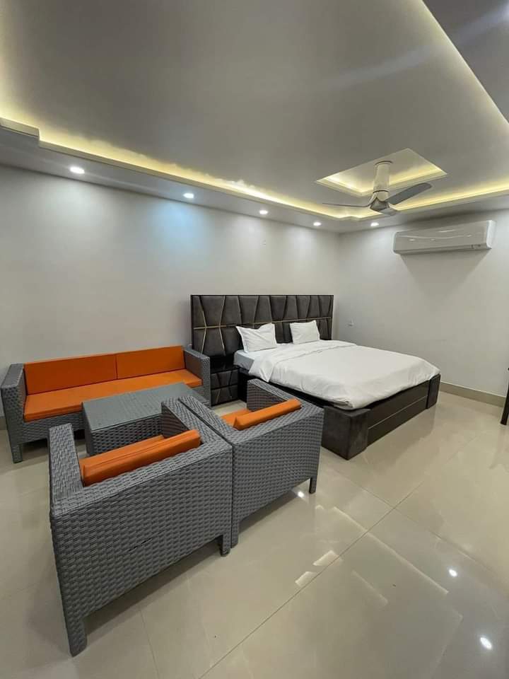 1 BHK Builder Floor For Rent in Saket