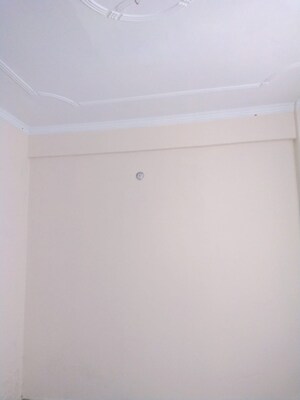 Room in 1 BHK Apartment at Dayal Greens, Matiyari – for Sale