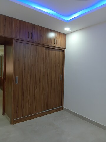 Furnished Amenities in 3 BHK Apartment at Manikonda – for Rent