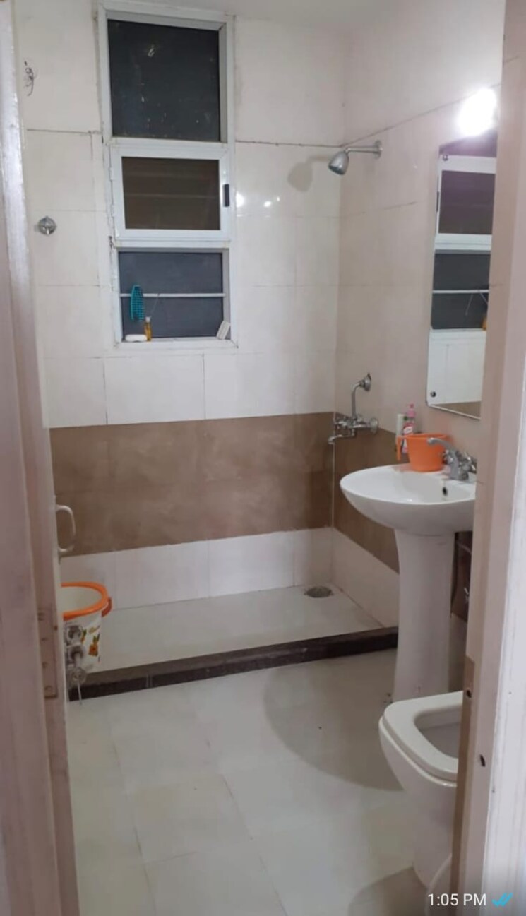Bathroom, vrindavan yojna 3 Bedroom 1500 Sq.Ft. Apartment In Vrindavan Yojna Lucknow 8784981