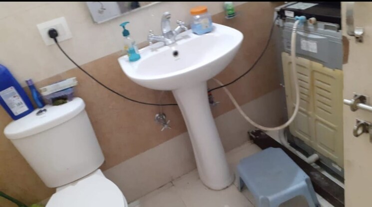 Bathroom, vrindavan yojna 3 Bedroom 1500 Sq.Ft. Apartment In Vrindavan Yojna Lucknow 8784981