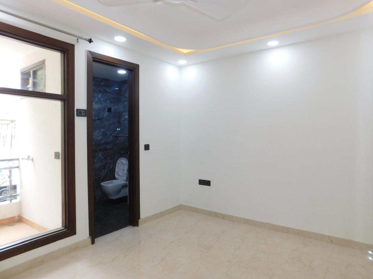 3 BHK + Pooja Room,Extra Room Builder Floor For Sale in Building Floor 