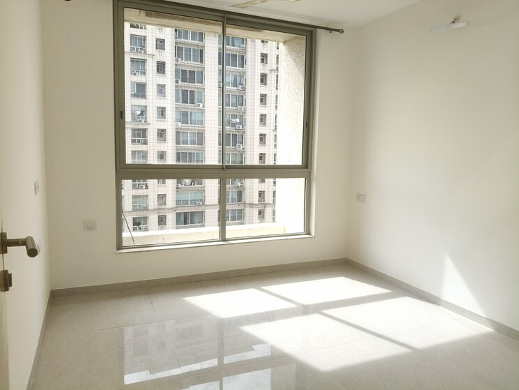 Room, hiranandani-estate-solitaire-c 1 Bedroom 450 Sq.Ft. Apartment In Ghodbunder Road Thane 8784980