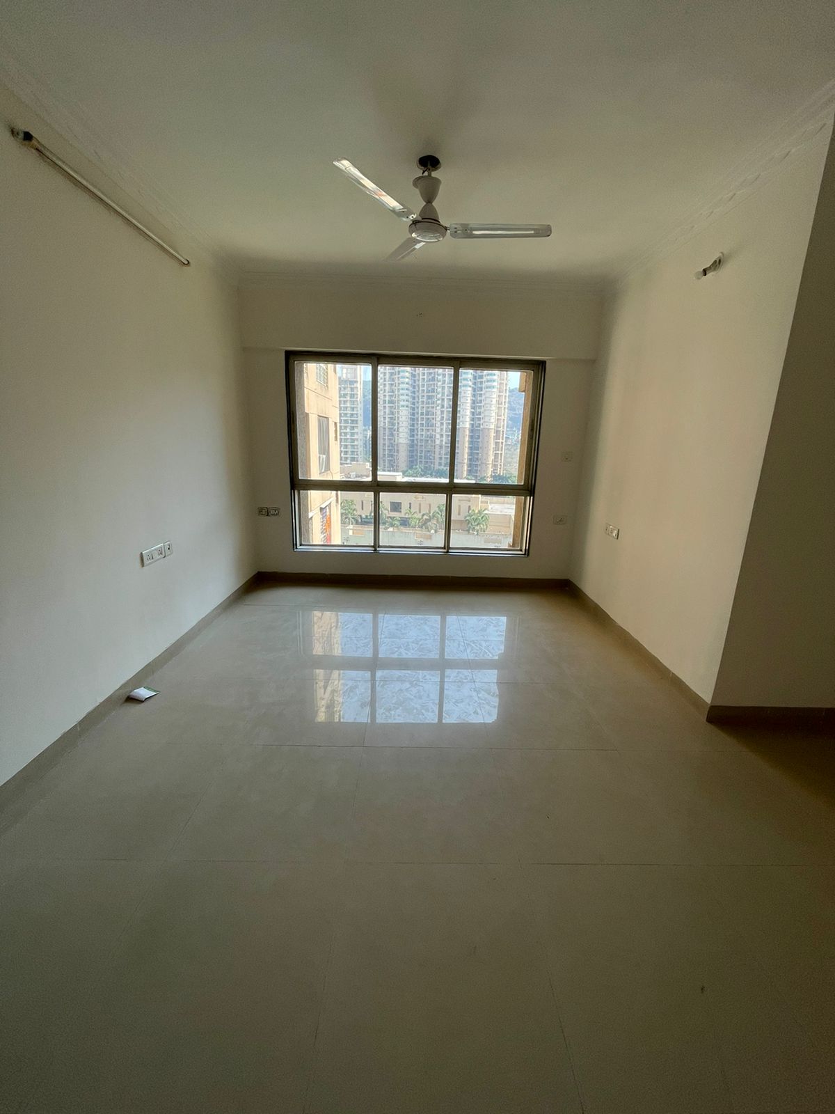 3 BHK + Pooja Room,Servant Room Apartment For Sale in Nahar Camellia Apartment