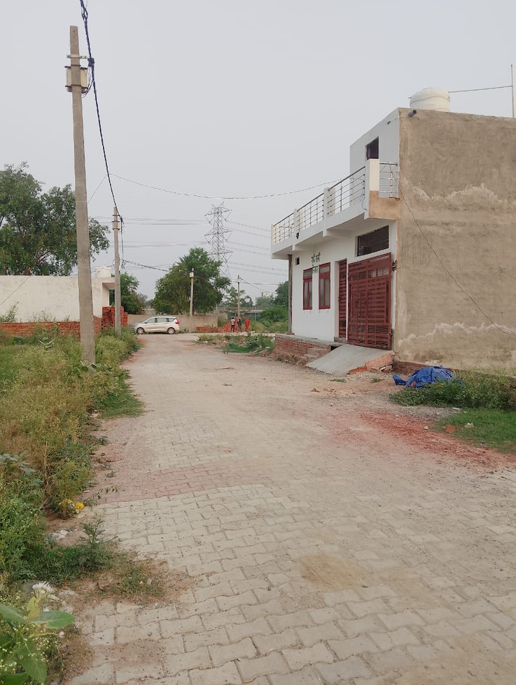 undefined, sector 135  450 Sq.Ft. Plot In Sector 135 Noida 8785057