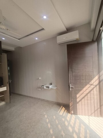 Bathroom in 4 BHK Builder Floor at Ansal API Esencia, Sector 67 – for Sale
