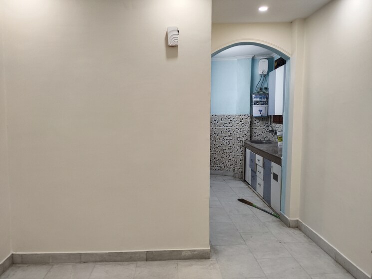 Room, panchsheel vihar 1 Bedroom 500 Sq.Ft. Apartment In Panchsheel Vihar Delhi 8785082