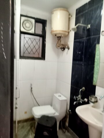 1 BHK Builder Floor For Rent in Ignou Road