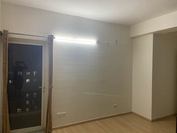 Room in 3 BHK Apartment at DLF Westend Heights New Town, Akshayanagar – for Rent