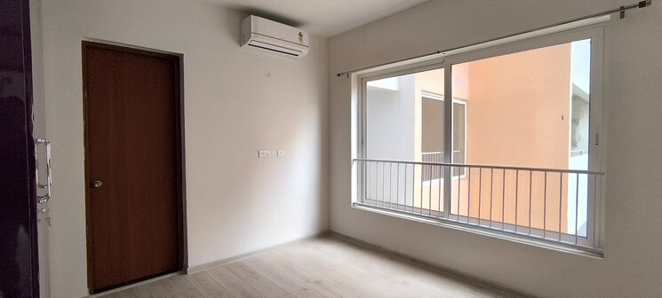 Room, shapoorji-pallonji-joyville-phase-2 3 Bedroom 1692 Sq.Ft. Apartment In Sector 102 Gurgaon 8785155