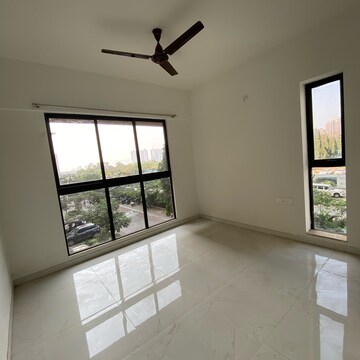 Room in 3 BHK Apartment at Runwal Gardens Phase 2, Kalyan Shilphata Road – for Rent