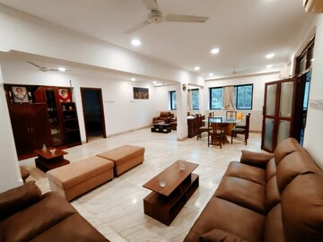 Living Room in 6+ BHK Independent House at Eden Garden Tower, Chembur – for Sale