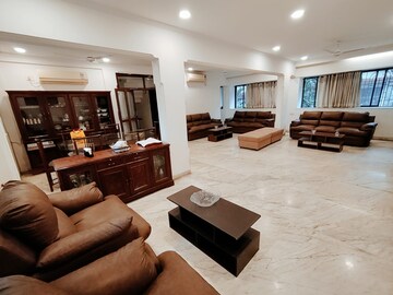 Living Room in 6+ BHK Independent House at Eden Garden Tower, Chembur – for Sale
