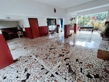Parking in 6+ BHK Independent House at Eden Garden Tower, Chembur – for Sale