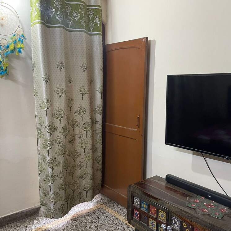 Bedroom, sector 22b 2.5 Bedroom 1200 Sq.Ft. Villa In Sector 22b Gurgaon 8785210