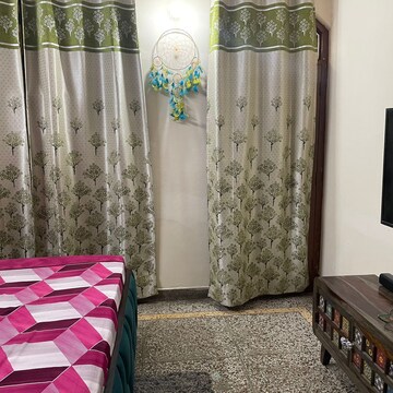 Bedroom in 2.5 BHK Villa at Sector 22b – for Rent
