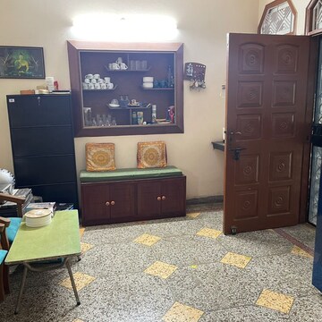 Furnished Amenities in 2.5 BHK Villa at Sector 22b – for Rent
