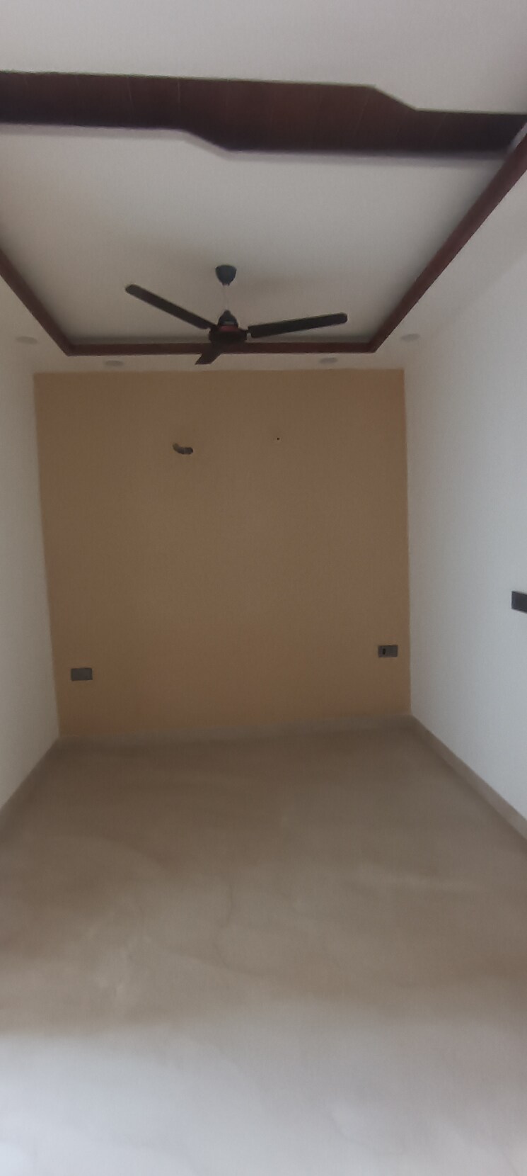 Room, soha-neal-city 3 Bedroom 137 Sq.Yd. Builder Floor In Sector 98 Faridabad 8785199