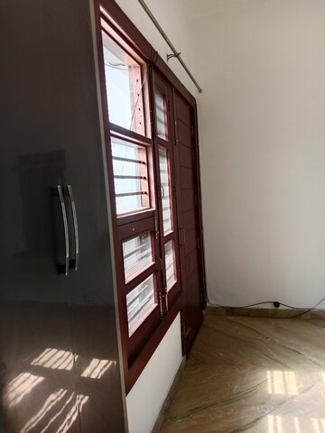 Room in 2 BHK Builder Floor at Huda – for Rent