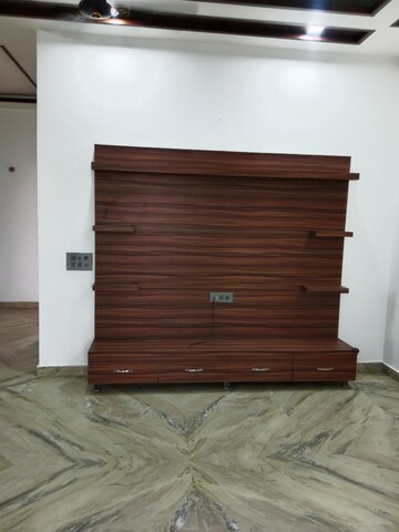 Room in 2 BHK Builder Floor at Huda – for Rent