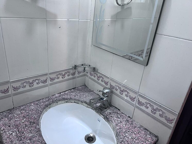 Bathroom, penta-homes 2 Bedroom 1300 Sq.Ft. Apartment In Vip Road Zirakpur 8785272