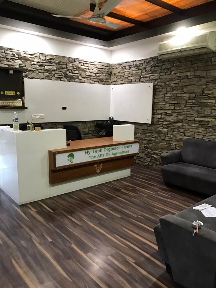 Team Area, iscon-elegance Commercial Office Space 2120 Sq.Ft. In Prahlad Nagar Ahmedabad 8785280