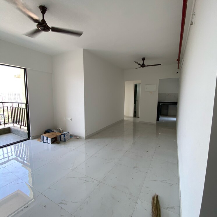 Room, runwal-gardens-phase-2 2 Bedroom 670 Sq.Ft. Apartment In Kalyan Shilphata Road Thane 8785293