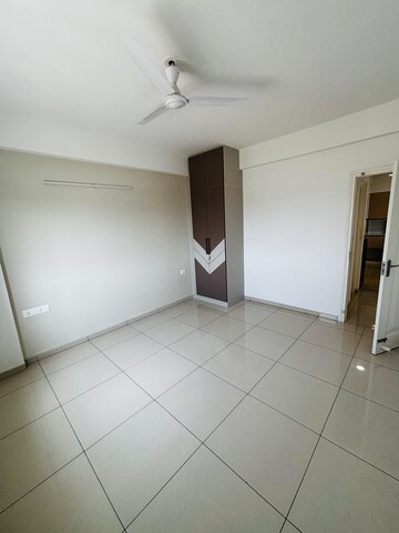 Room in 3 BHK Apartment at GRC Shreekrish, Choodasandra – for Rent