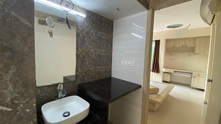 Attached Bathroom, neelkanth-prerana 1 Bedroom 585 Sq.Ft. Apartment In Dombivli West Thane 8785320