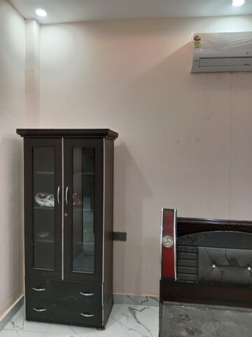 Room in 2 BHK Builder Floor at Huda – for Rent