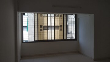 Room in 2 BHK Apartment at Scindia Society, Andheri East – for Rent