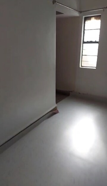 Room in 2 BHK Apartment at Erandwane – for Rent