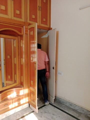 Room in 2 BHK Builder Floor at Huda – for Rent