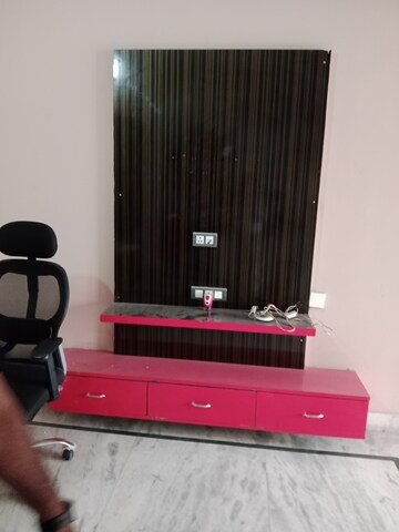 Furnished Amenities in 2 BHK Builder Floor at Huda – for Rent