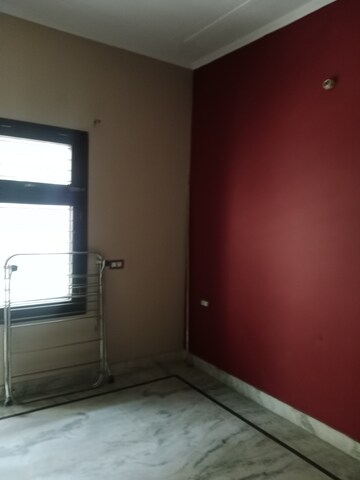 Room in 2 BHK Builder Floor at Huda – for Rent