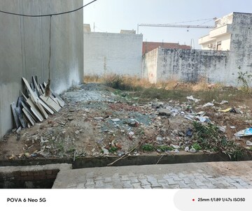  Plot For Sale in Kalindi Kunj